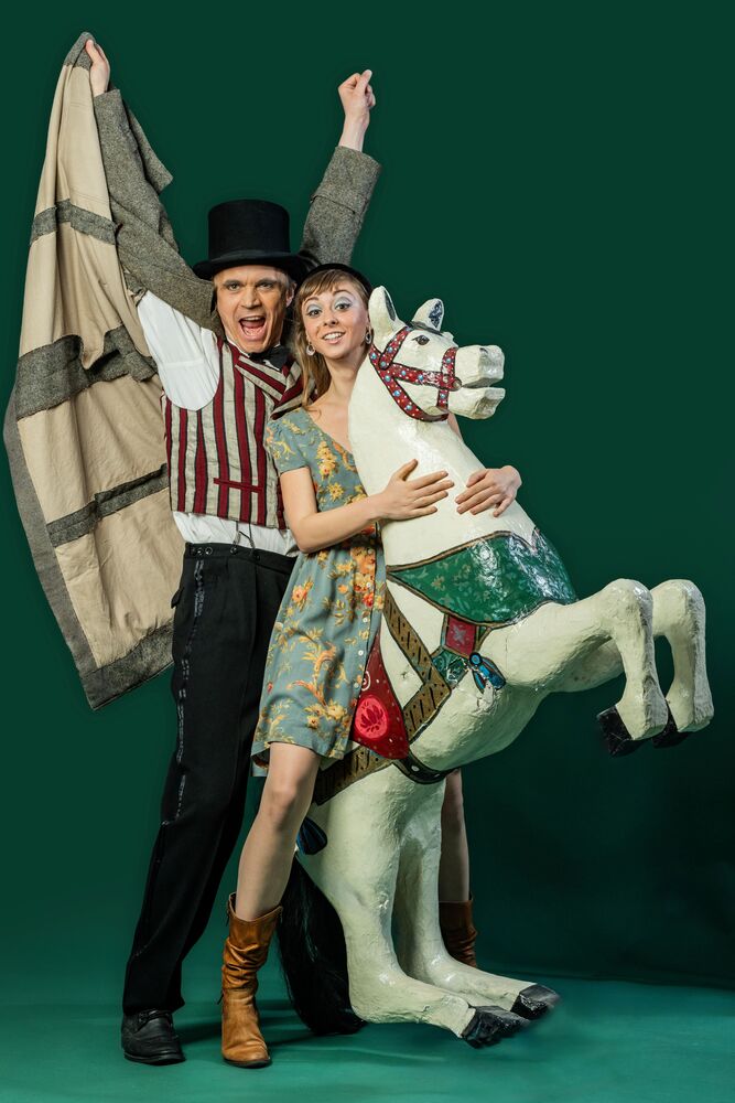 Sebastian Songin, Luca Estelle Horvath