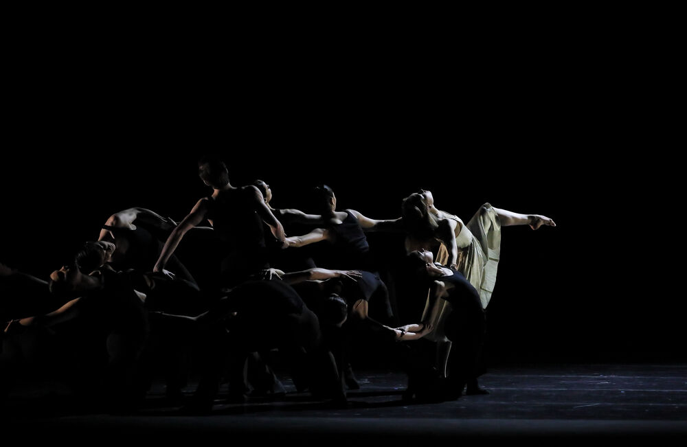 Return to Innocence; Naia Dobrota, Ensemble