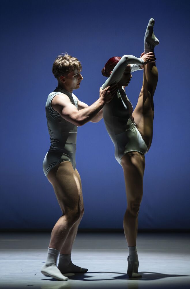 Concerto for 2: Tim Thomas Hutsch, Ruxandra Martina