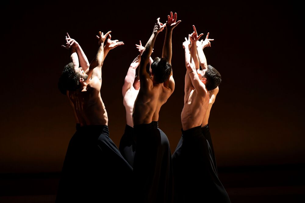 PREMIERENVORSCHAU "NEXT WAVE"