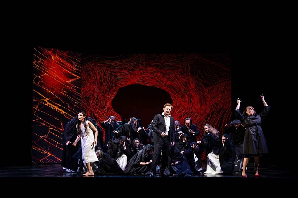  Sara-Maria Saalmann, Tomasz Wija, Emma McNairy, Chor